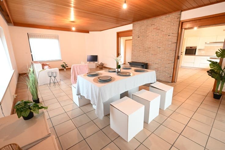 DEGELIJKE villa mét GARAGE op 589m², in MOOIE RESIDENTIEL...