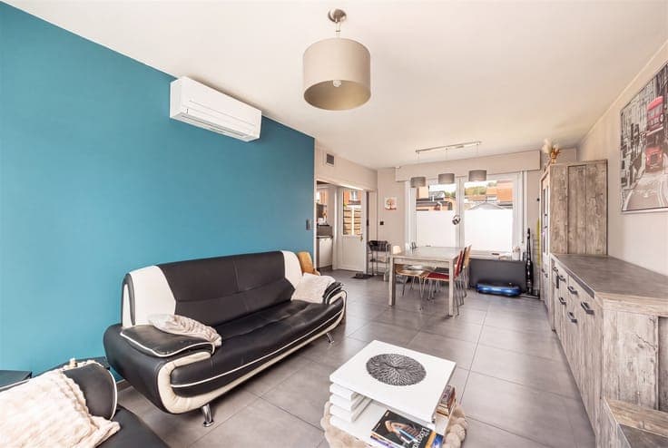 Gerenoveerde woning in doodlopende straat!
