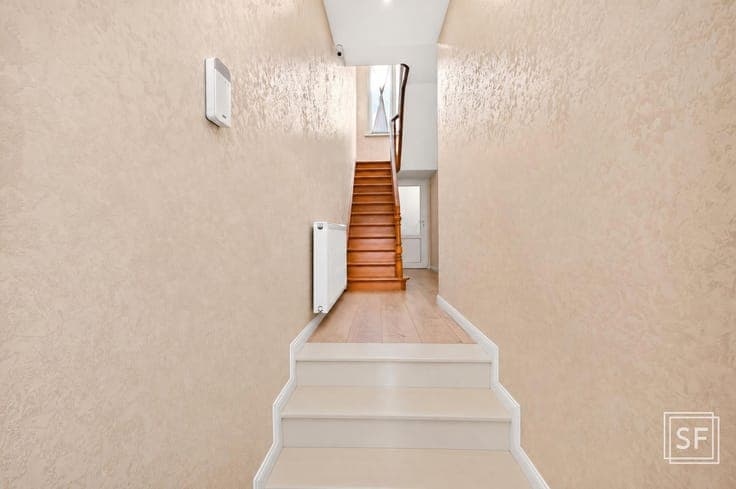 Energy-efficient renovated house with 4 bedrooms