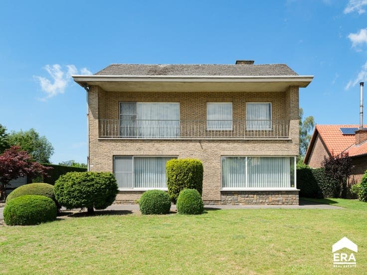 Spacious detached home near Schulensmeer