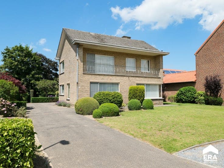 Spacious detached home near Schulensmeer