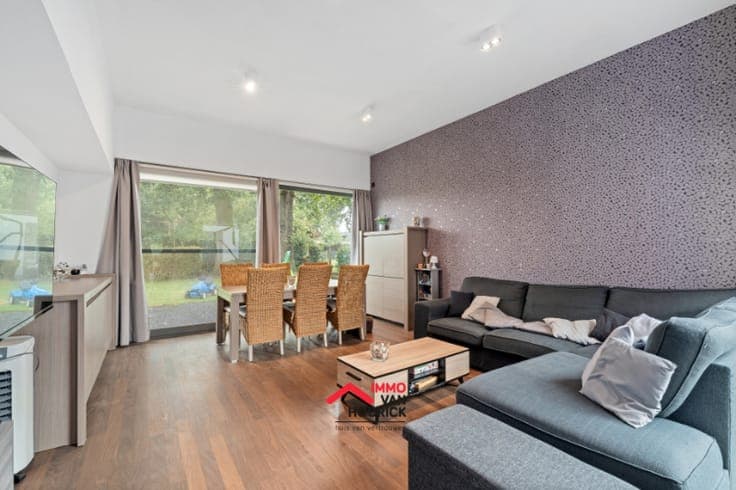 Totaal vernieuwde instapklare woning OB - Lokeren Heieinde.