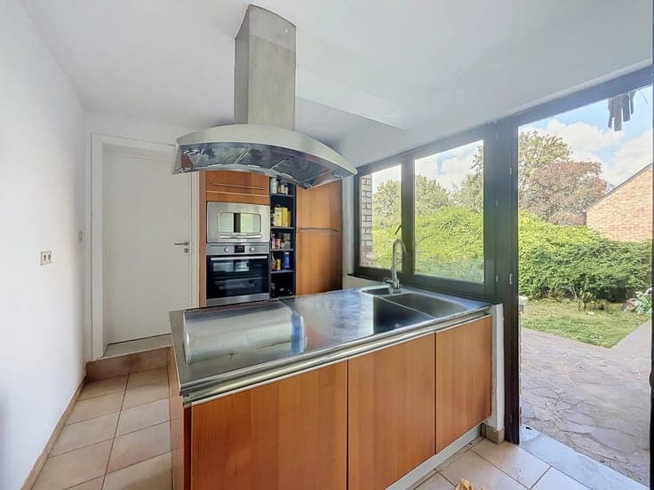 Sale - House Mons - 359,000 €