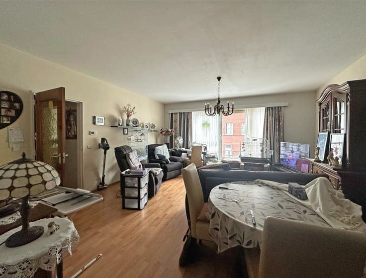 Prachtige opbrengsteigendom met 8 appartementen met gemee...