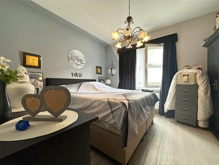 Prachtige opbrengsteigendom met 8 appartementen met gemee...