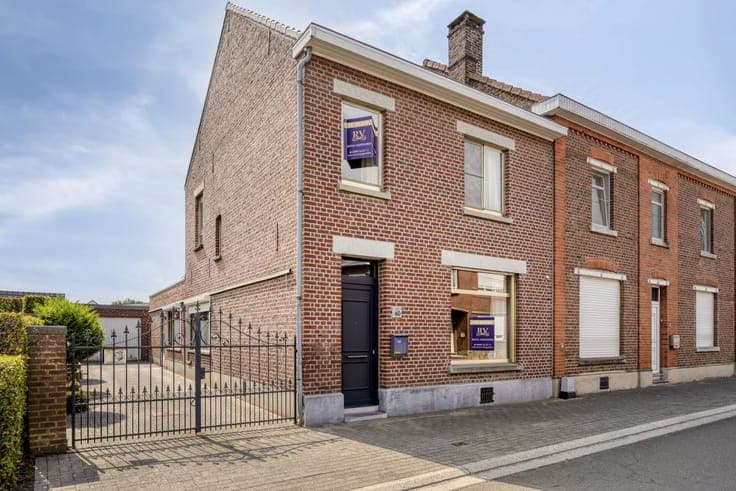 Sale - House Riemst - 174,000 €