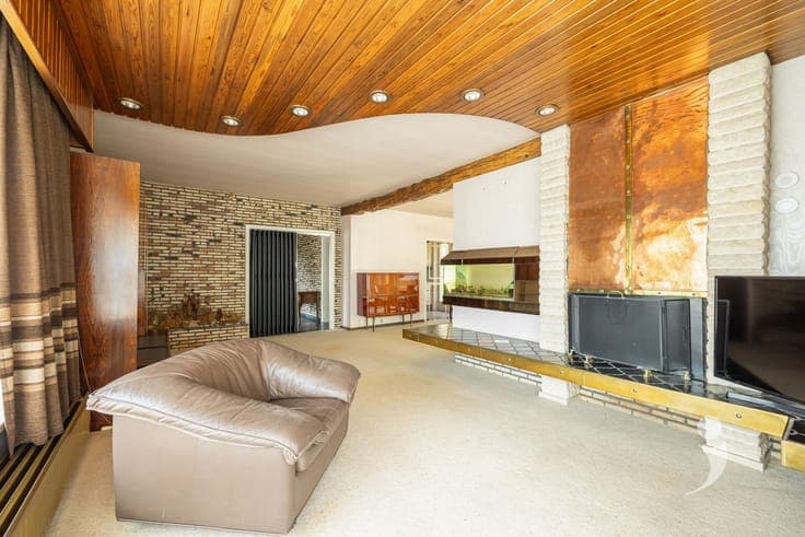 Ruime te renoveren woning!