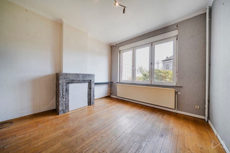 Maison 4 façades à rénover sur Limal