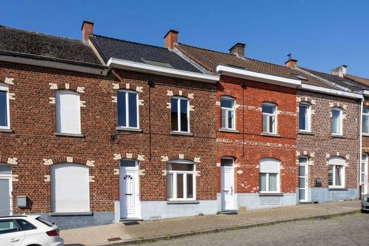 Home with Garden and Additional Land