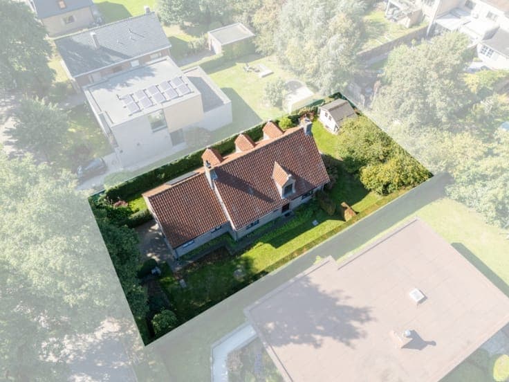 --- NIEUW --- Op te frissen ruime landelijke woning te Ma...