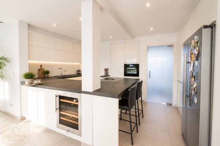 Appartement met 3 slaapkamers, groot zongericht terras en...