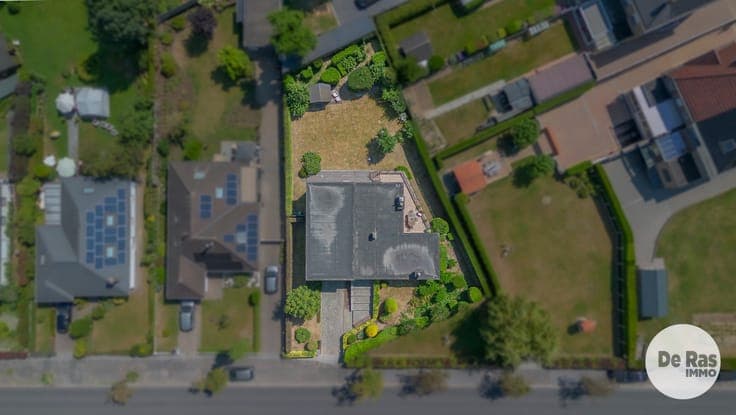 NIEUWERKERKEN – Statige en bijzonder ruime gezinswoning