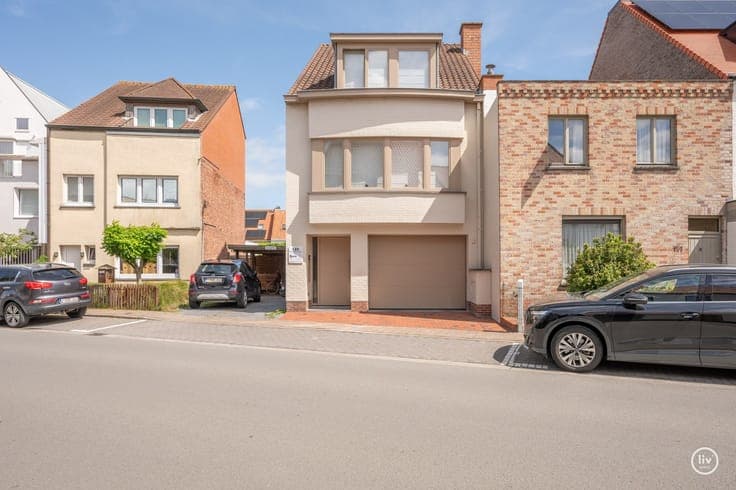 Beautiful townhouse in the center of Knokke with a beauty s