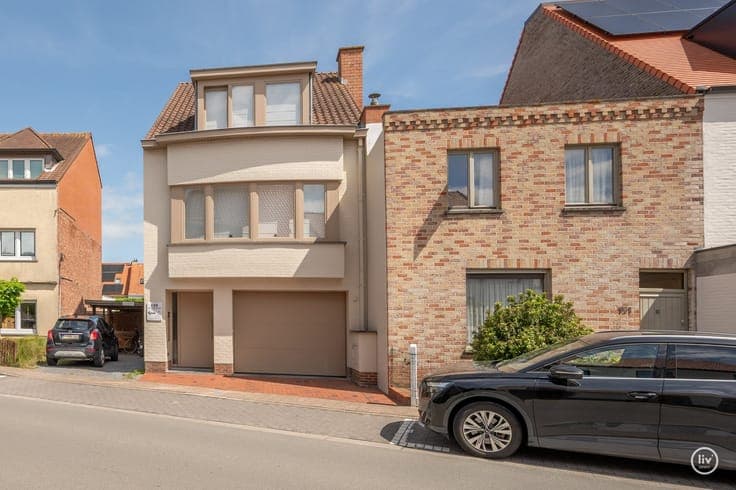 Beautiful townhouse in the center of Knokke with a beauty s
