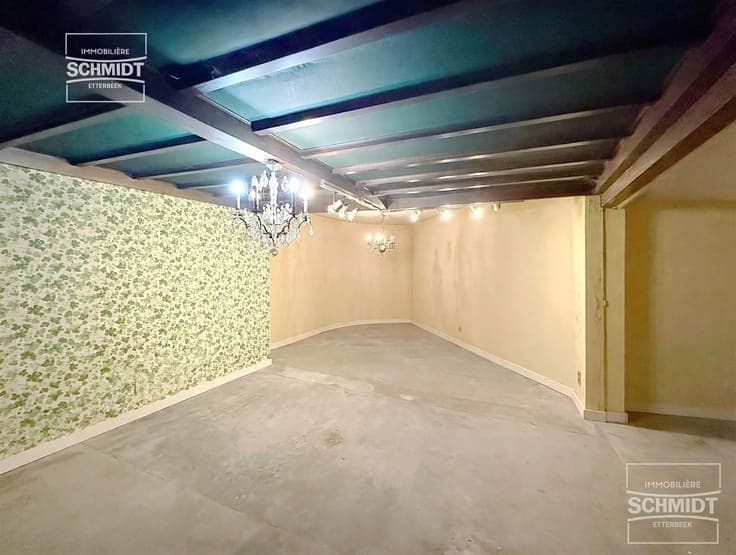 Investment property - Commercial