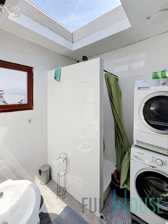 Investment property + rear house