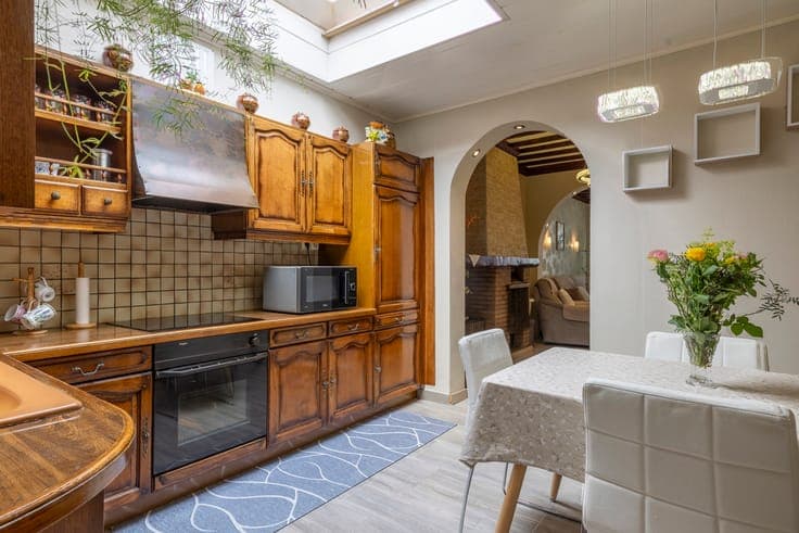 Spacious home with 5 bedrms, 2 bathrooms and great potential
