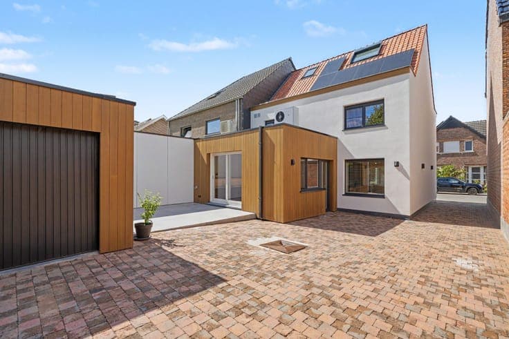 Instapklare en energiezuinige gerenoveerde woning.