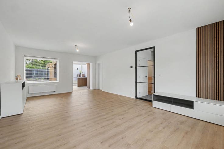 Instapklare en energiezuinige gerenoveerde woning.