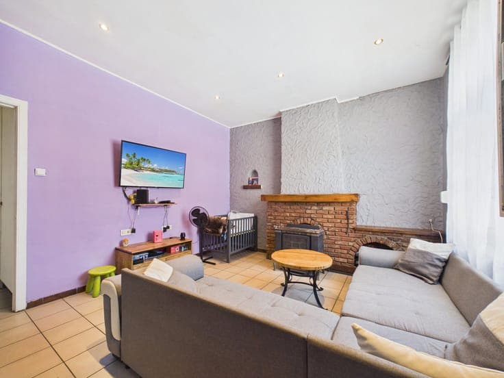 4-bedroom house with GARDEN