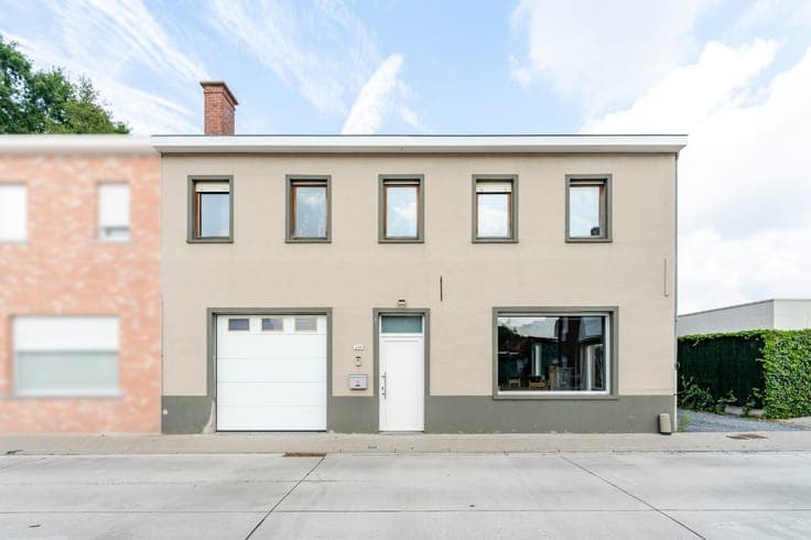 Spacious four-bedroom home for sale in Waregem
