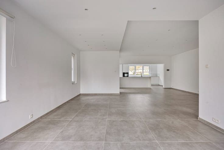 Renovated villa with garden and pool