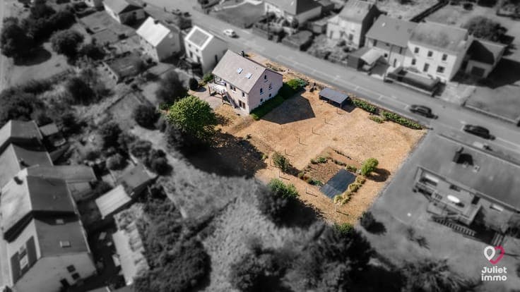 Agréable maison 4 façades permettant une vie de plain-pied
