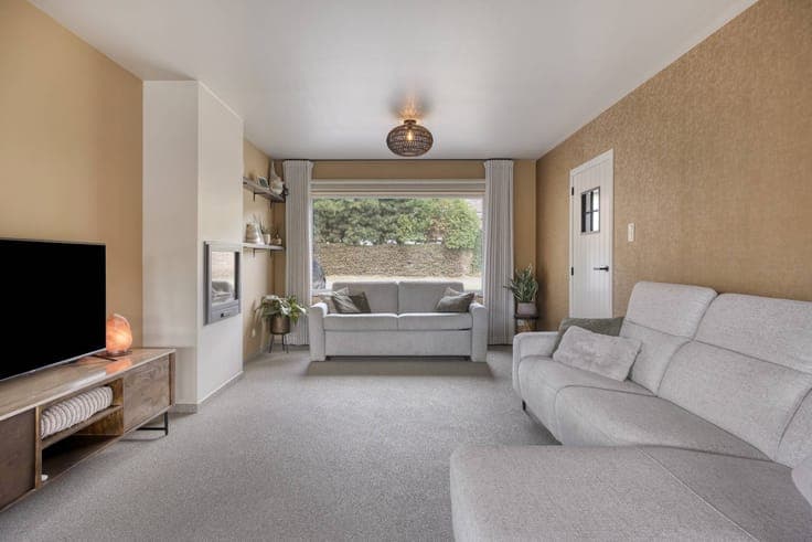 Renovated open building on 28a23 in Halen