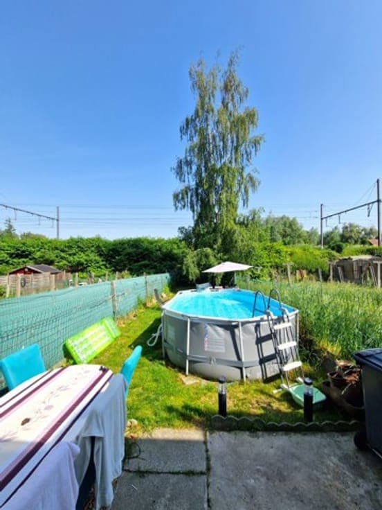 A ready-to-move-in 3-bedroom house with a garden-Overboelare