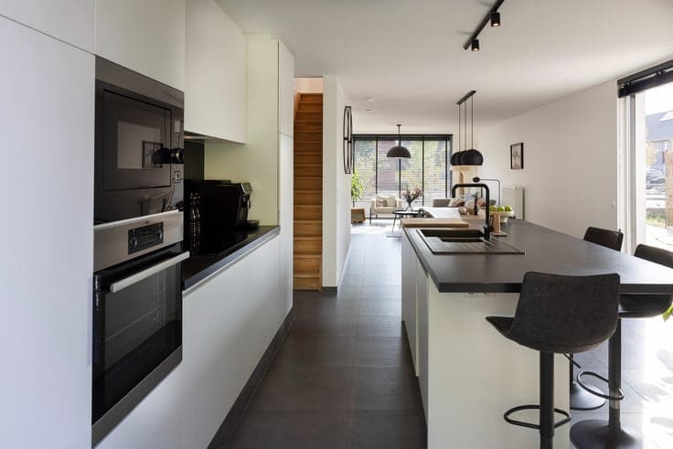 Zeer verzorgde, instapklare woning met 4 slaapkamers.