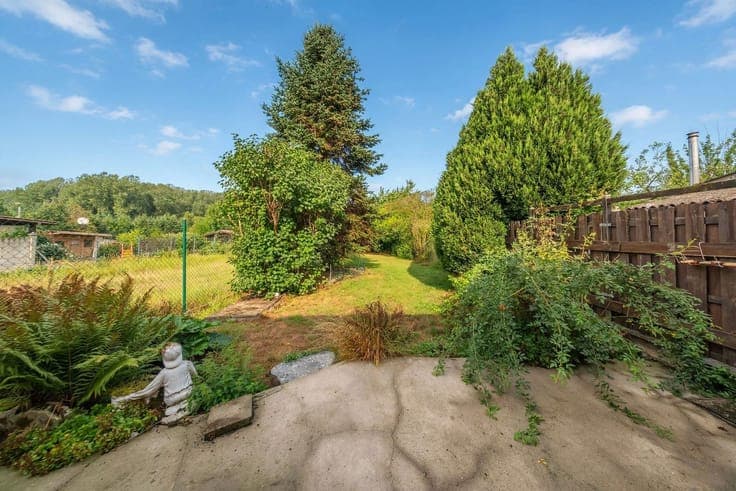 Petite maison plain-pied, 1 chambre son beau jardin et son g