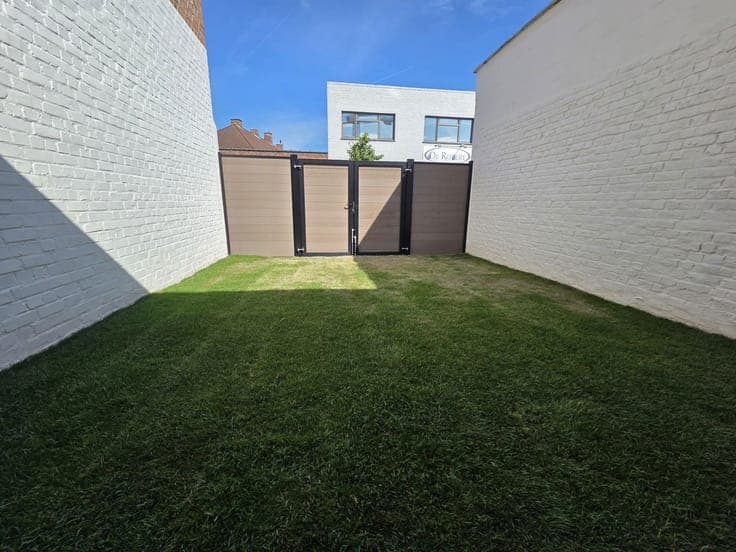 Kloeke en heel ruime instapklare woning!