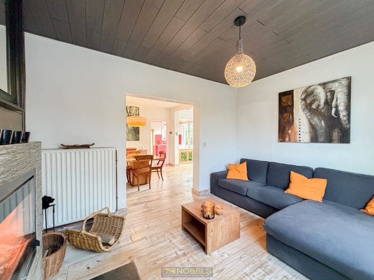 Te koop, Karaktervolle gezinswoning met 4 slaapkamers op ...