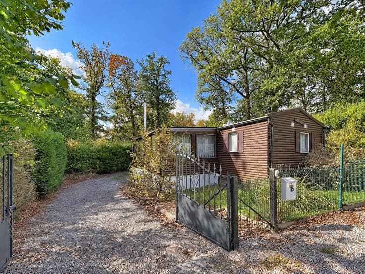 🏡 STUNNING 2-BEDROOM CHALET ON 3.48 ARES 🌳