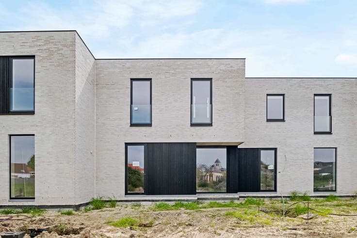 Moderne woning met zuidwestgerichte tuin
