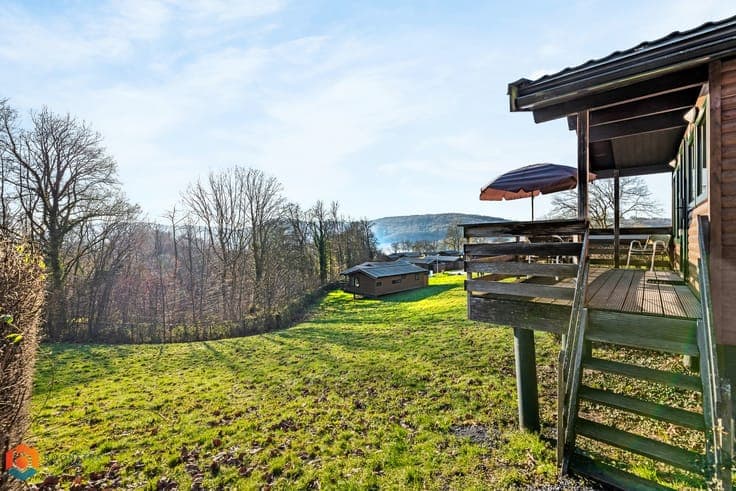 Instapklaar vakantiehuisje met 2 slpkrs in Blaimont