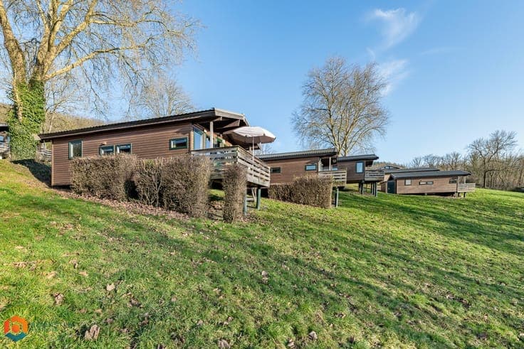 Instapklaar vakantiehuisje met 2 slpkrs in Blaimont