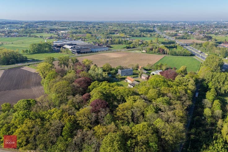 Omwald kasteeldomein op ca. 4,4ha