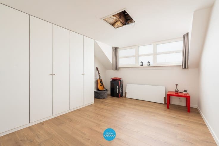 Ruime instapklare beletagewoning te Oostende
