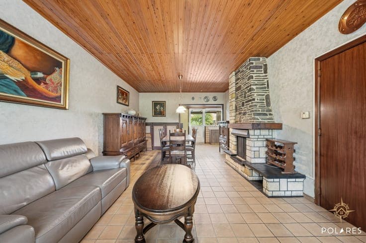 Renovated family home with 4 bedrooms, garage, and expansio