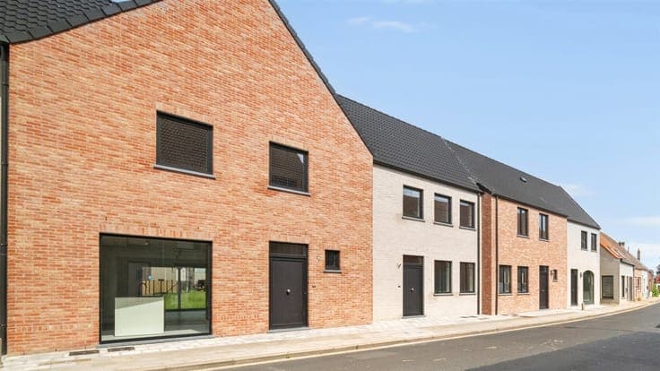 New small-scale subdivision in downtown Aartrijke