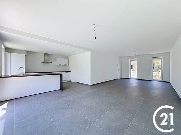 Maison 2 façades avec jardin proche de la Meuse