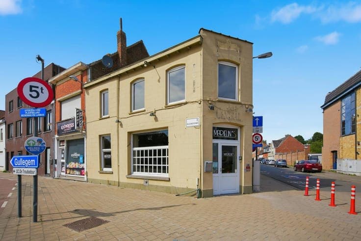Handelspand met mogelijk tot woonst in centrum Bissegem