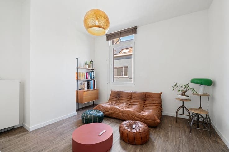 Move-in ready home with courtyard in Ghent