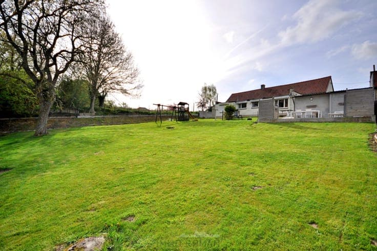 Ruime woning met landelijk zicht nabij de Hotond!