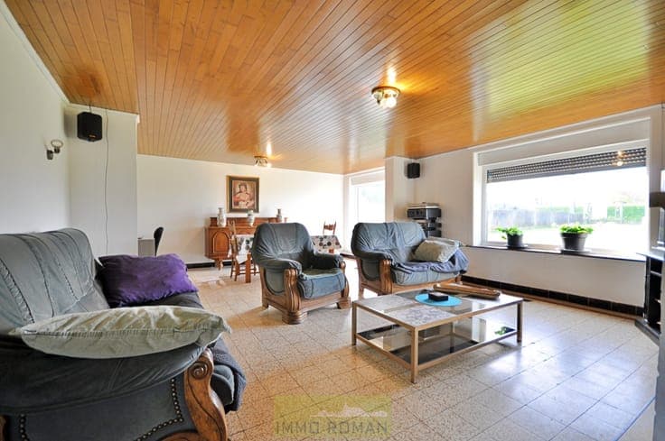 Ruime woning met landelijk zicht nabij de Hotond!