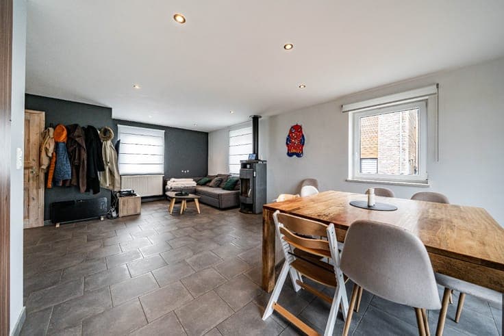 5-bedroom house on 6 ares, EPC B in Moinet
