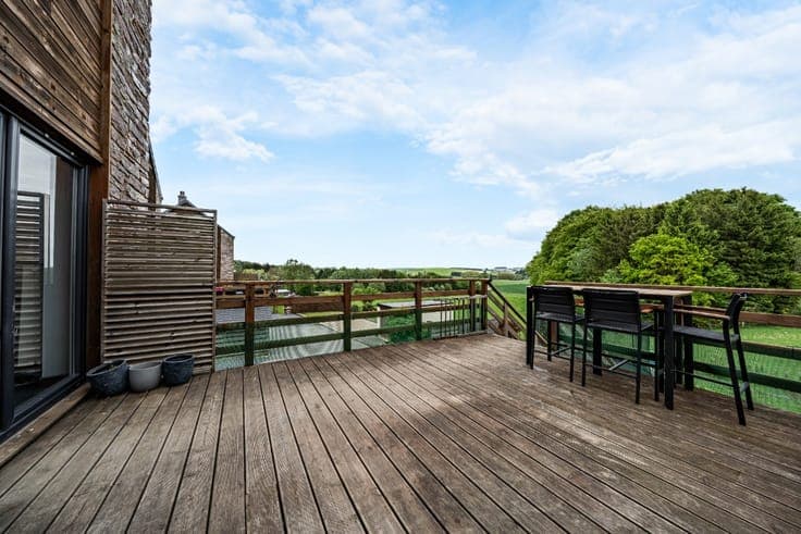 5-bedroom house on 6 ares, EPC B in Moinet