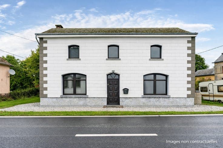 House in need of renovation with planning permission – Buret