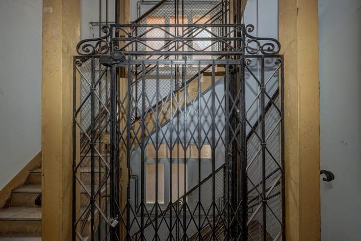 AUTHENTIEK GEBOUW